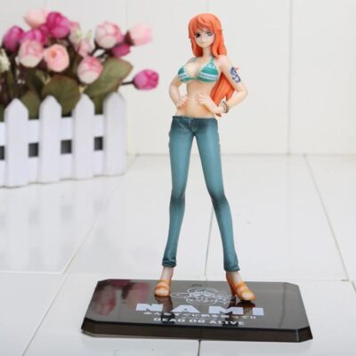 Figurine One Piece Dead or Alive Nami Sur Son Socle – Image 2