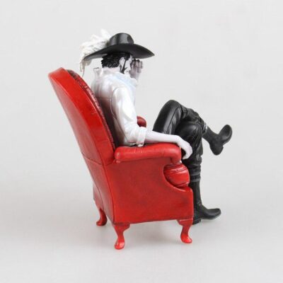 Figurine Mihawk œil De Faucon Assis – Image 2